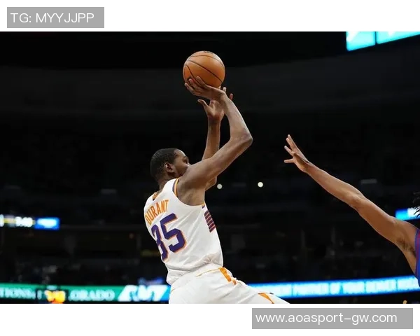 手感低迷全场表现不佳三球19投8中三分9投1中仅得17分7篮板13助攻