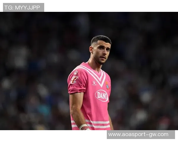 罗马诺曝德罗解约金600万巴黎为维护巴萨关系额外支付800万